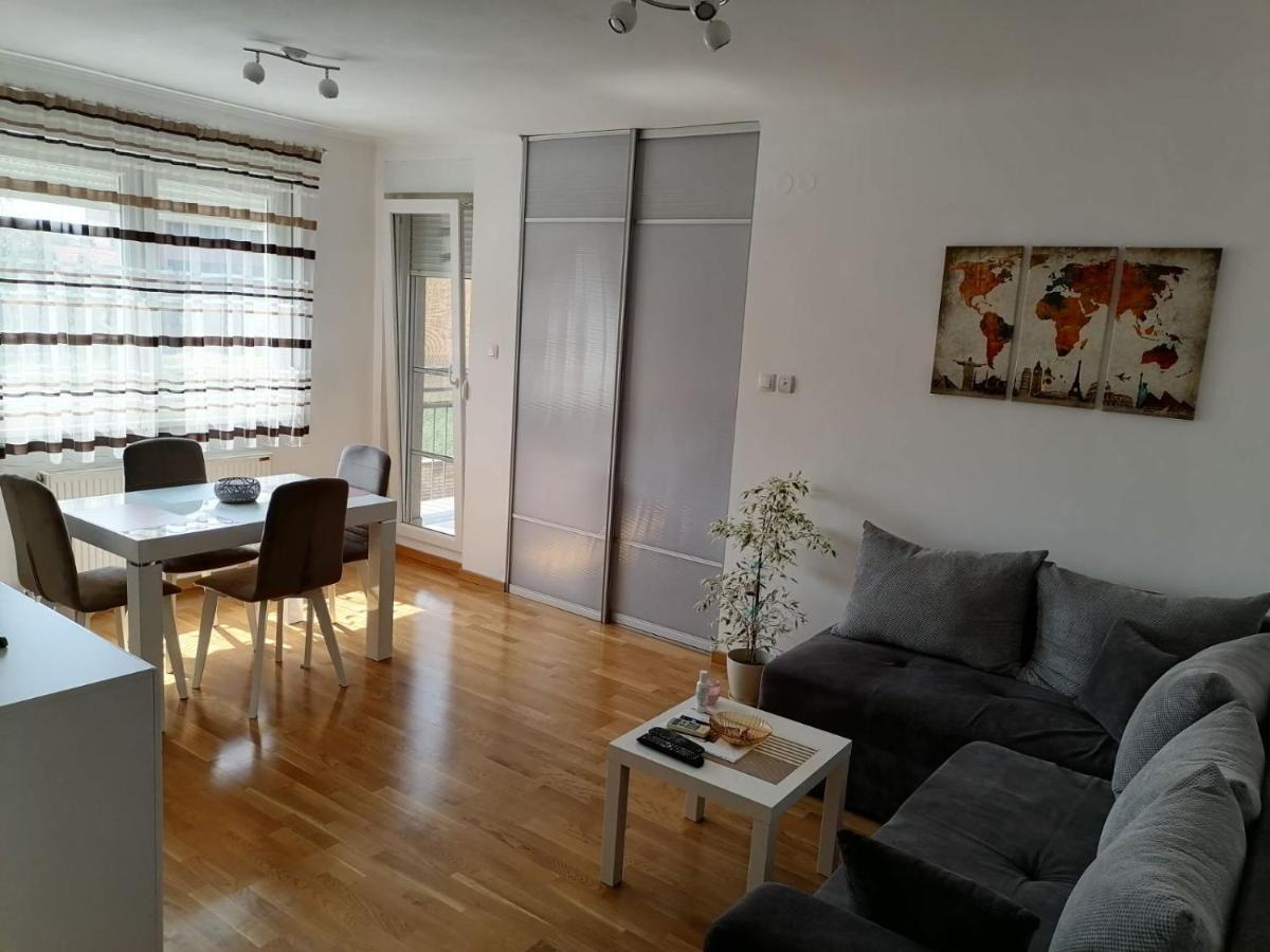 Paris Apartment -Free Private Parking 诺威萨 外观 照片