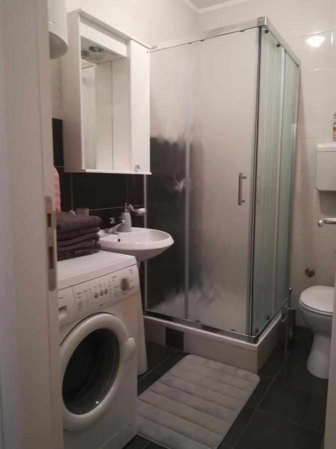 Paris Apartment -Free Private Parking 诺威萨 外观 照片